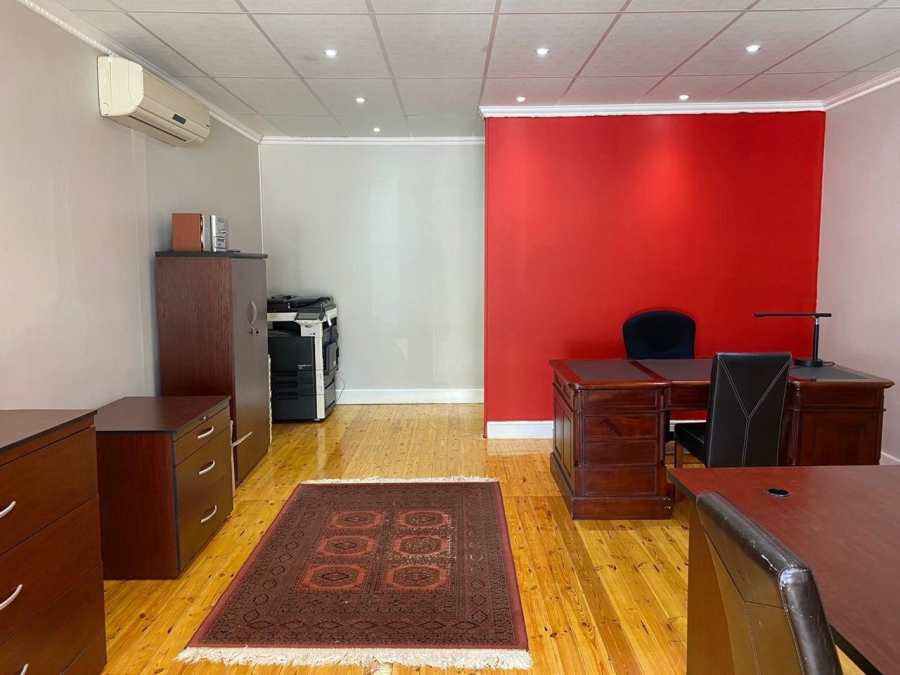 To Let Commercial Property for Rent in Walmer Eastern Cape